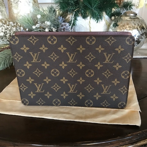 Excellent Louis Vuitton Monogram Pochette Homme Clutch - Picture 3 of 17